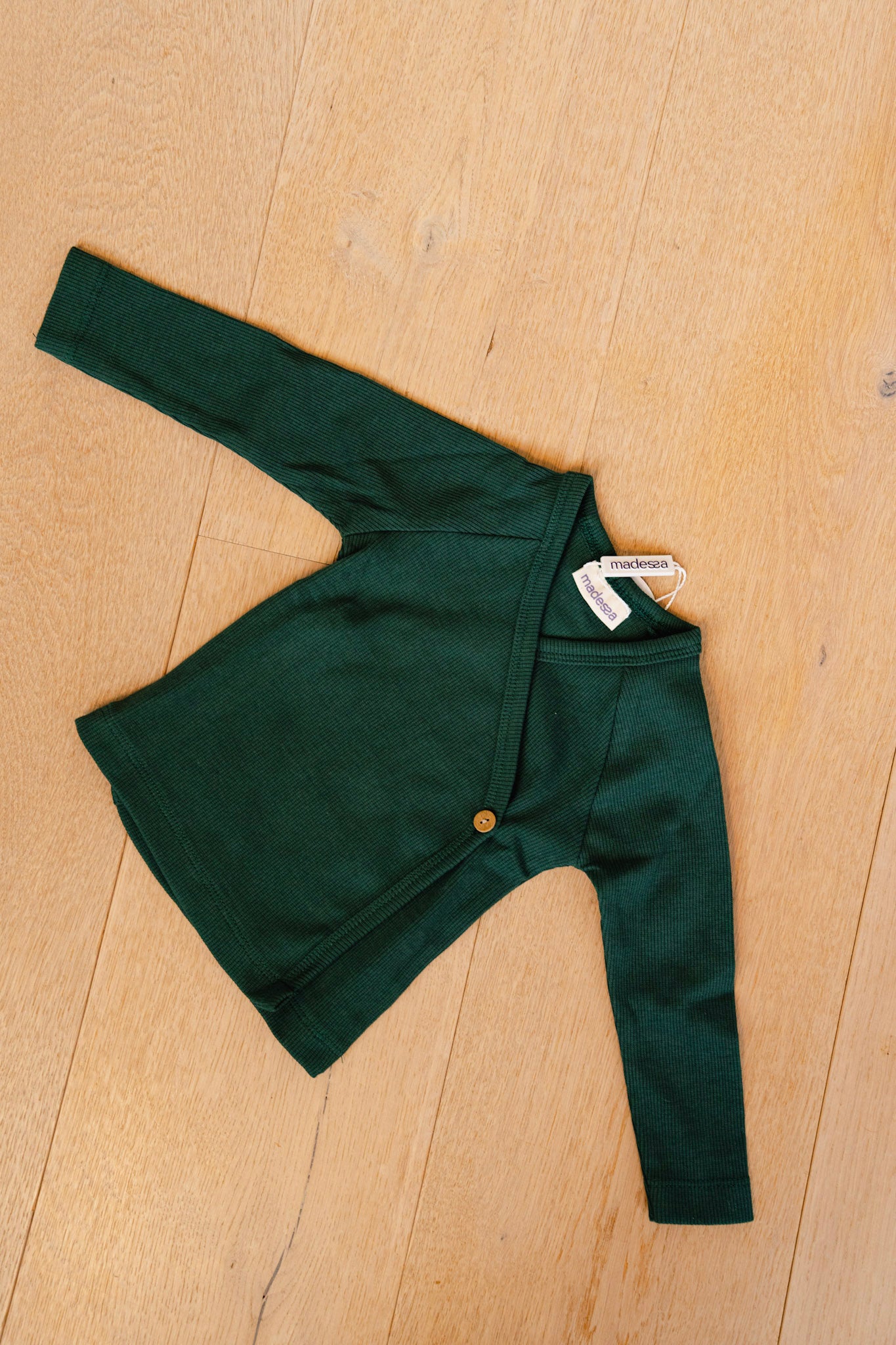 Christmas Essentials Wrap Set